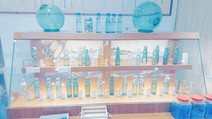 soda-ramune-dua-luoi-1.jpg